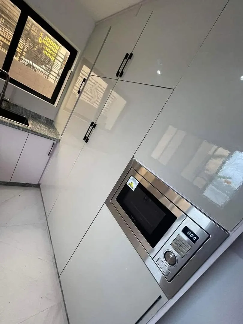A VENDRE : BELLE MAISON INDIVIDUELLE R+1 A Yassa – CITE CHIRAC