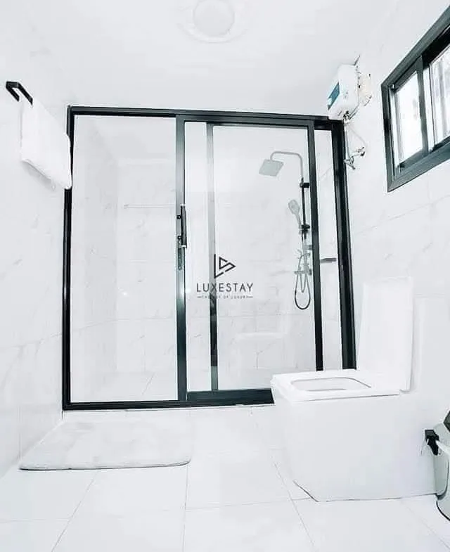 VILLA MEUBLEE HAUT DE GAMME A LOUER – DOUALA MAKEPE PETIT PAYS