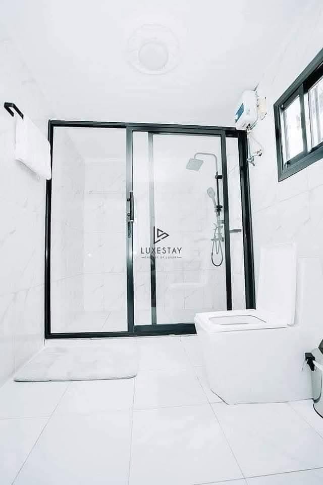 VILLA MEUBLEE HAUT DE GAMME A LOUER – DOUALA MAKEPE PETIT PAYS