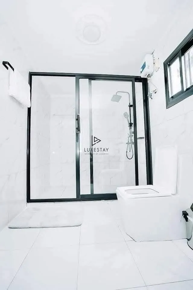 VILLA MEUBLEE HAUT DE GAMME A LOUER – DOUALA MAKEPE PETIT PAYS