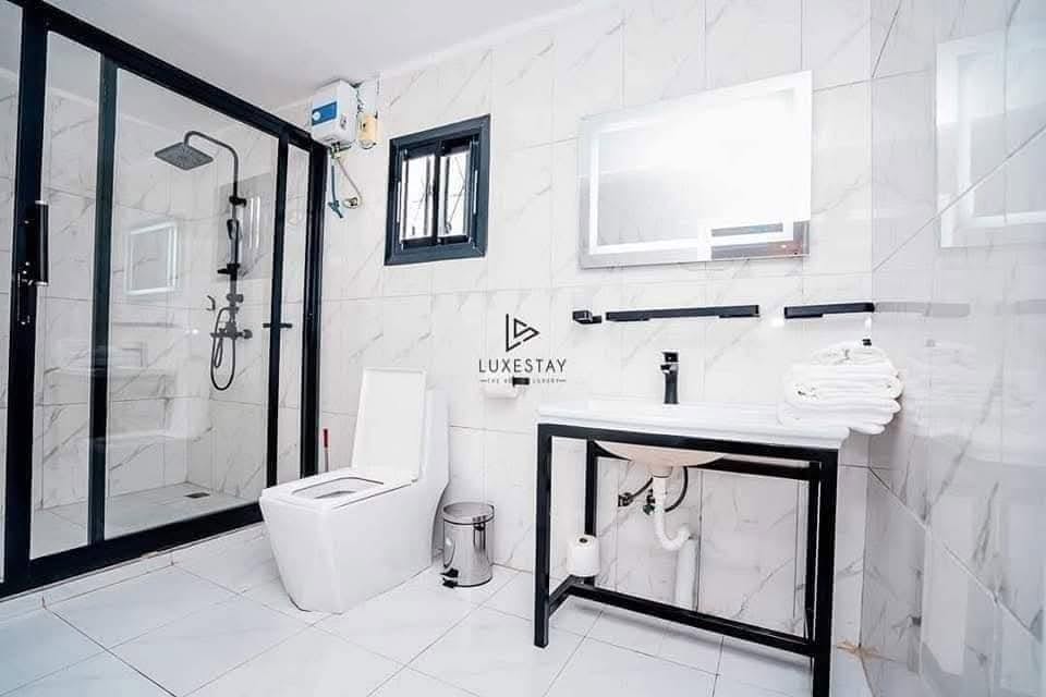 VILLA MEUBLEE HAUT DE GAMME A LOUER – DOUALA MAKEPE PETIT PAYS