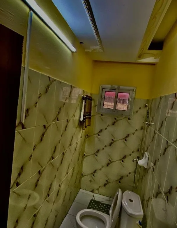 LOCATION MEUBLÉE À BONAMOUSSADI – SABLE (Entrée Mbanya Hôtel)