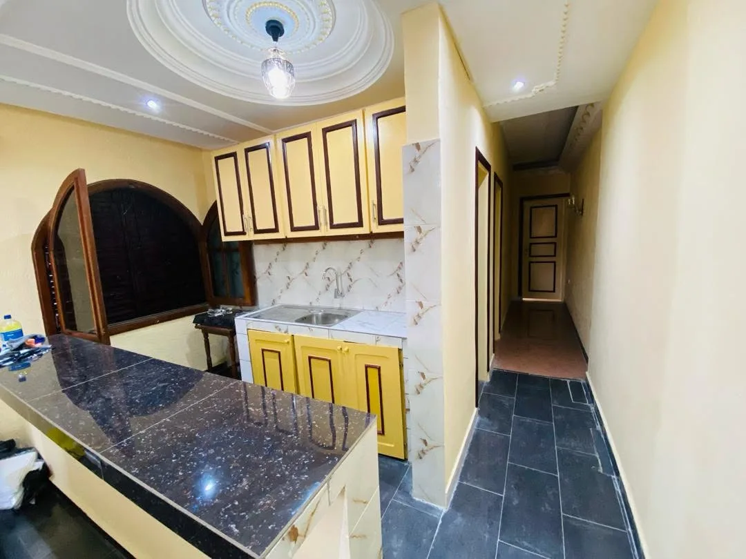 LOCATION MEUBLÉE À BONAMOUSSADI – SABLE (Entrée Mbanya Hôtel)