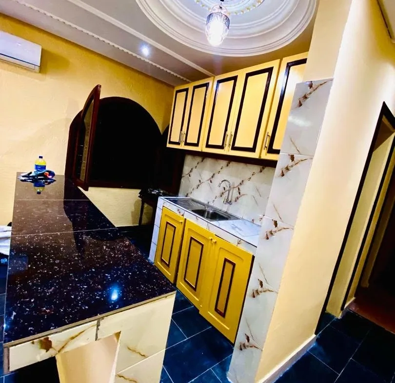 LOCATION MEUBLÉE À BONAMOUSSADI – SABLE (Entrée Mbanya Hôtel)