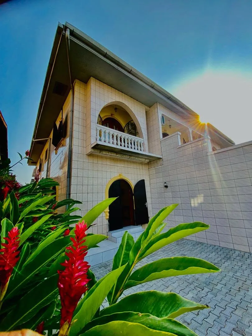 LOCATION MEUBLÉE À BONAMOUSSADI – SABLE (Entrée Mbanya Hôtel)
