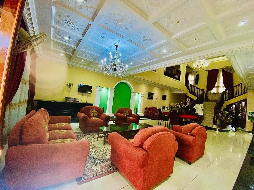 LOCATION MEUBLÉE À BONAMOUSSADI – SABLE (Entrée Mbanya Hôtel)