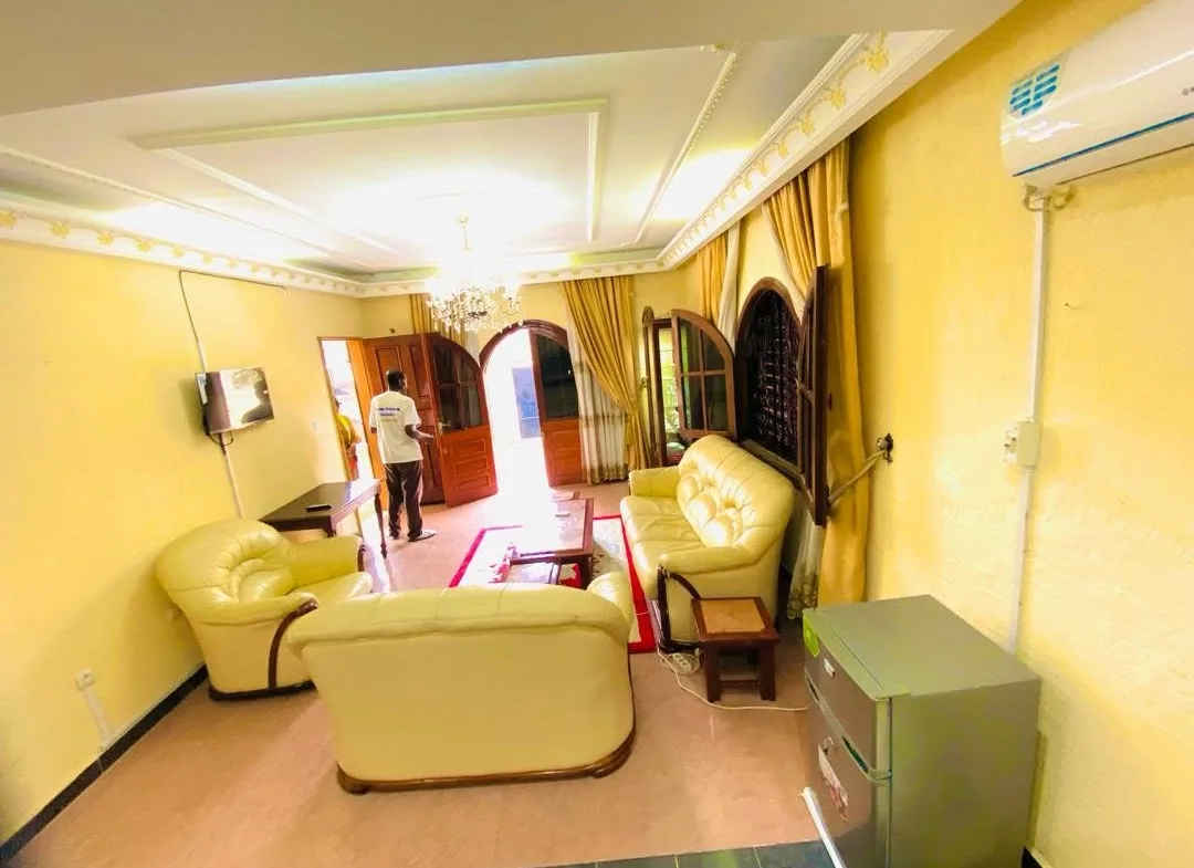 LOCATION MEUBLÉE À BONAMOUSSADI – SABLE (Entrée Mbanya Hôtel)