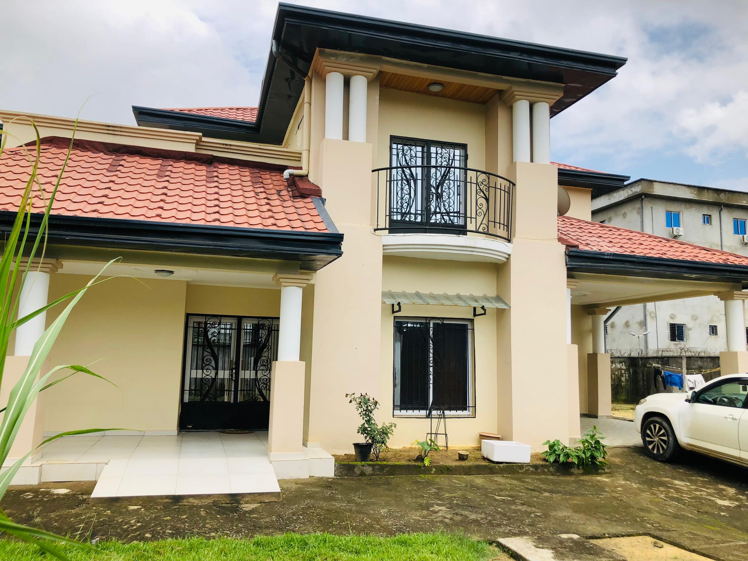 DUPLEX QUASI-NEUF À VENDRE À JAPOMA