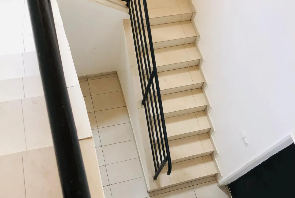 DUPLEX QUASI-NEUF À VENDRE À JAPOMA