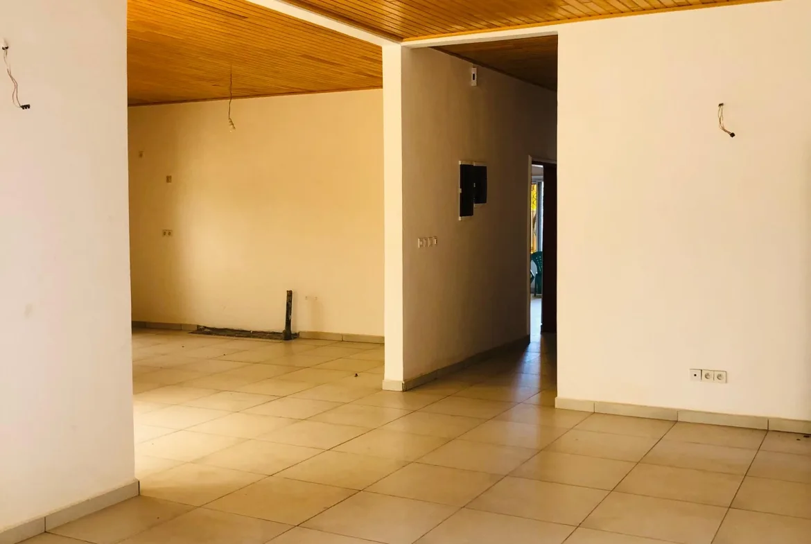 DUPLEX QUASI-NEUF À VENDRE À JAPOMA