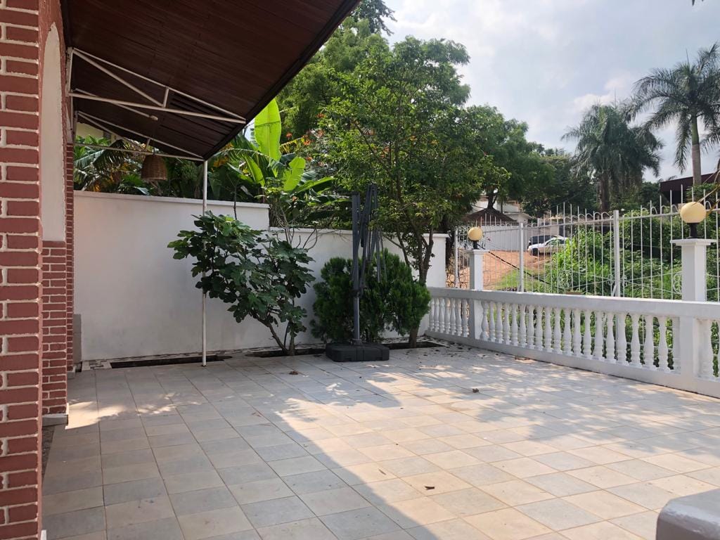 GRAND DUPLEX AVEC MINI-DUPLEX À VENDRE – ÉLIG-ESSONO (MAHIMA)