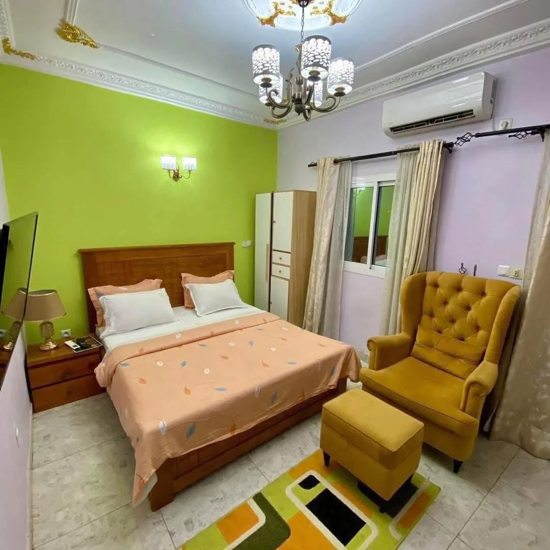 STUDIOS ET CHAMBRES MODERNES MEUBLES A LOUER A BONAMOUSSADI-SABLE