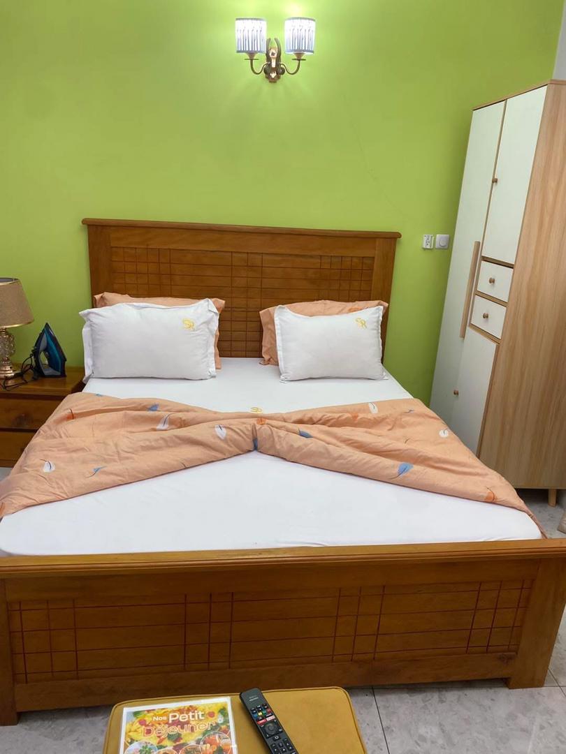 STUDIOS ET CHAMBRES MODERNES MEUBLES A LOUER A BONAMOUSSADI-SABLE