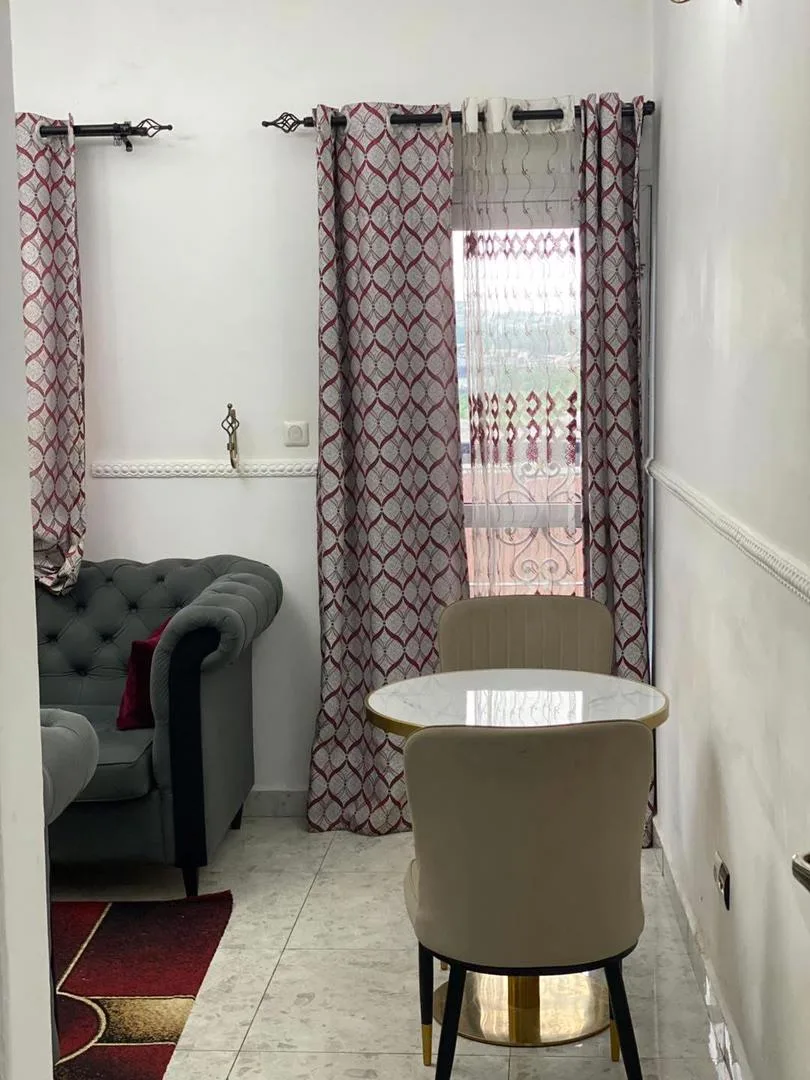 STUDIOS ET CHAMBRES MODERNES MEUBLES A LOUER A BONAMOUSSADI-SABLE