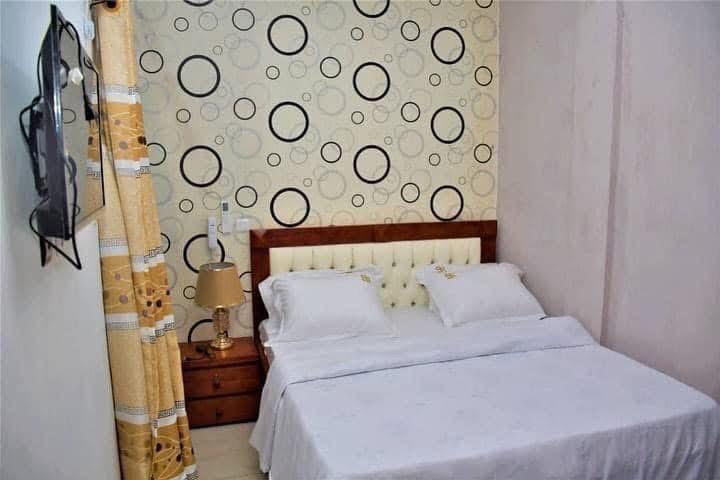 STUDIOS ET CHAMBRES MODERNES MEUBLES A LOUER A BONAMOUSSADI-SABLE