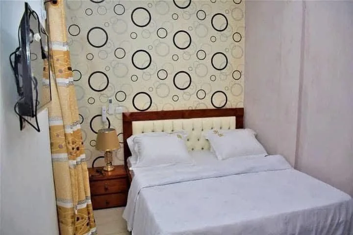 STUDIOS ET CHAMBRES MODERNES MEUBLES A LOUER A BONAMOUSSADI-SABLE