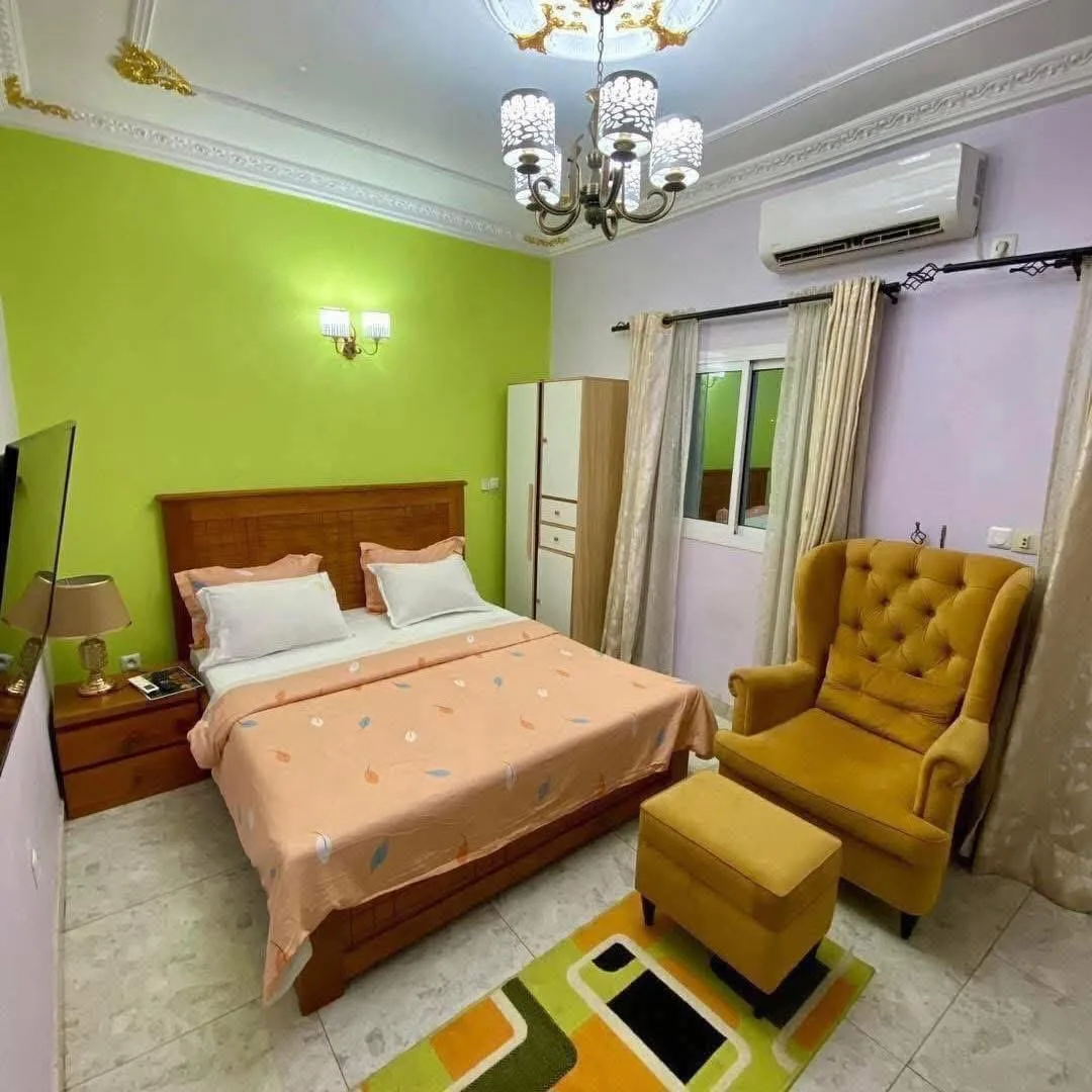 STUDIOS ET CHAMBRES MODERNES MEUBLES A LOUER A BONAMOUSSADI-SABLE