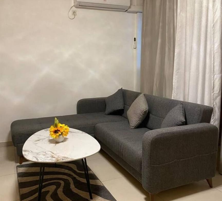 BAIL D’UN STUDIO MEUBLÉ EN VENTE A AKWA