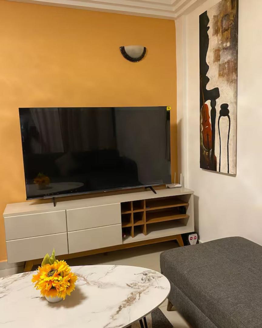 BAIL D’UN STUDIO MEUBLÉ EN VENTE A AKWA