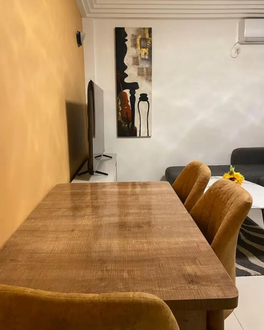BAIL D’UN STUDIO MEUBLÉ EN VENTE A AKWA