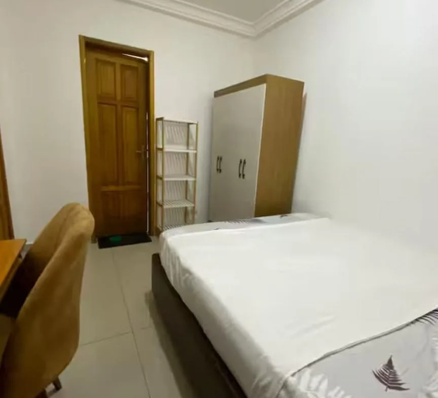 BAIL D’UN STUDIO MEUBLÉ EN VENTE A AKWA