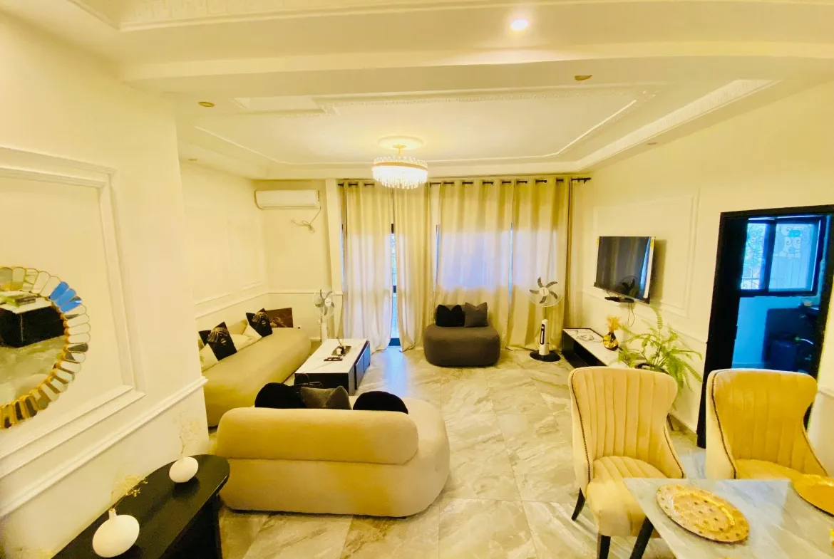 APPARTEMENT MEUBLÉ CHIC & ÉLÉGANT À LOUER – LOGPOM