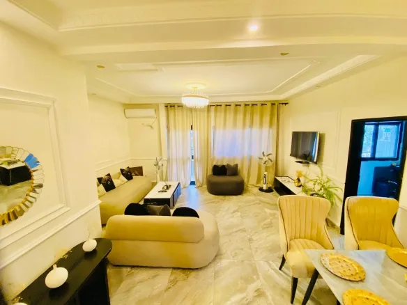APPARTEMENT MEUBLÉ CHIC & ÉLÉGANT À LOUER – LOGPOM