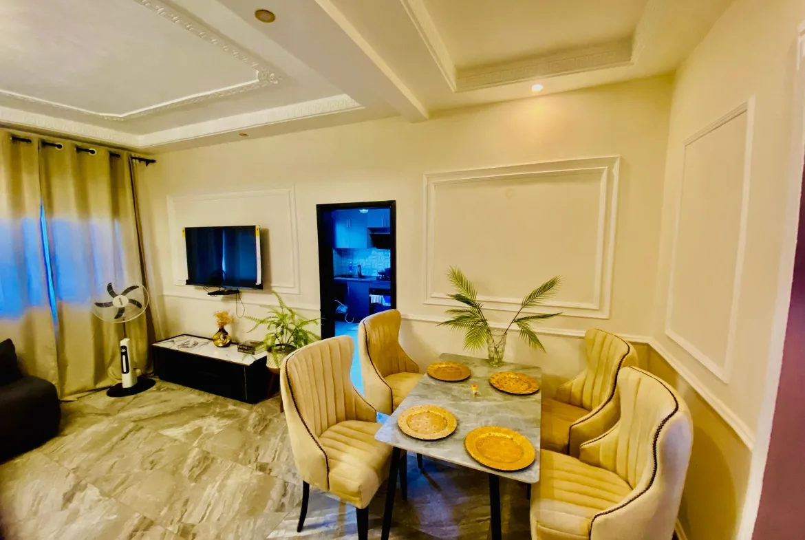 APPARTEMENT MEUBLÉ CHIC & ÉLÉGANT À LOUER – LOGPOM