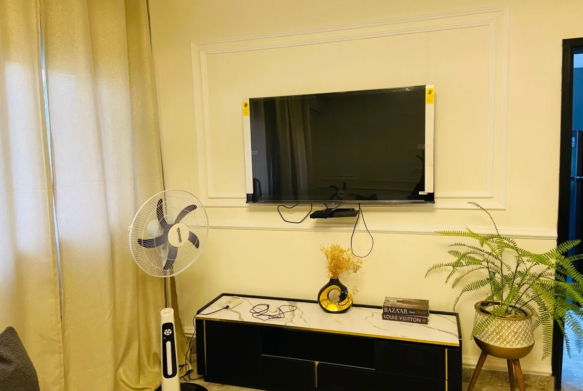 APPARTEMENT MEUBLÉ CHIC & ÉLÉGANT À LOUER – LOGPOM