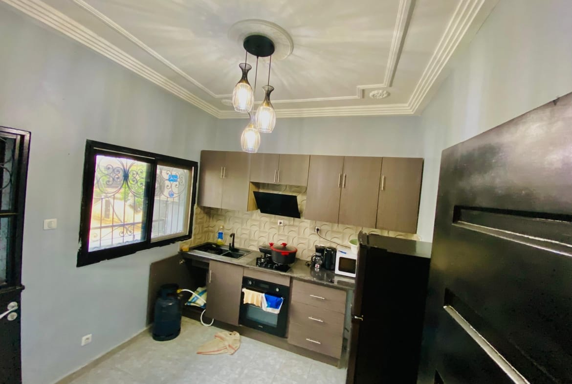 APPARTEMENT MEUBLÉ CHIC & ÉLÉGANT À LOUER – LOGPOM