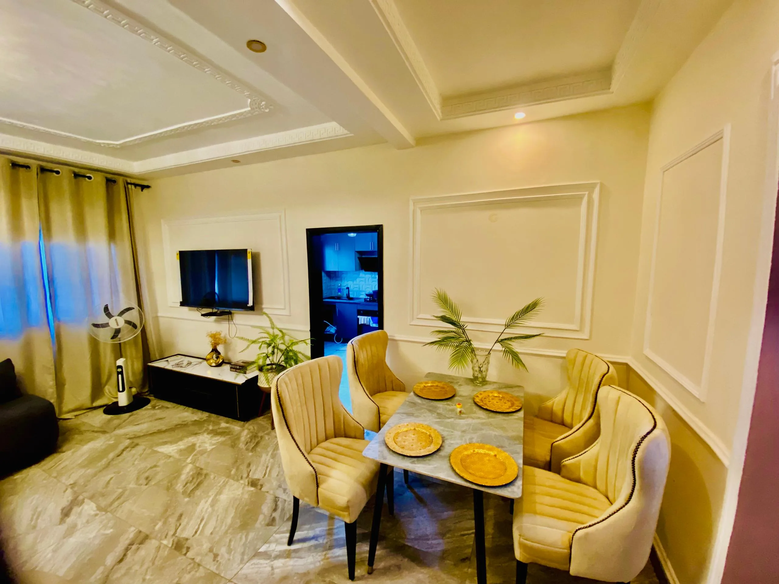 APPARTEMENT MEUBLÉ CHIC & ÉLÉGANT À LOUER – LOGPOM