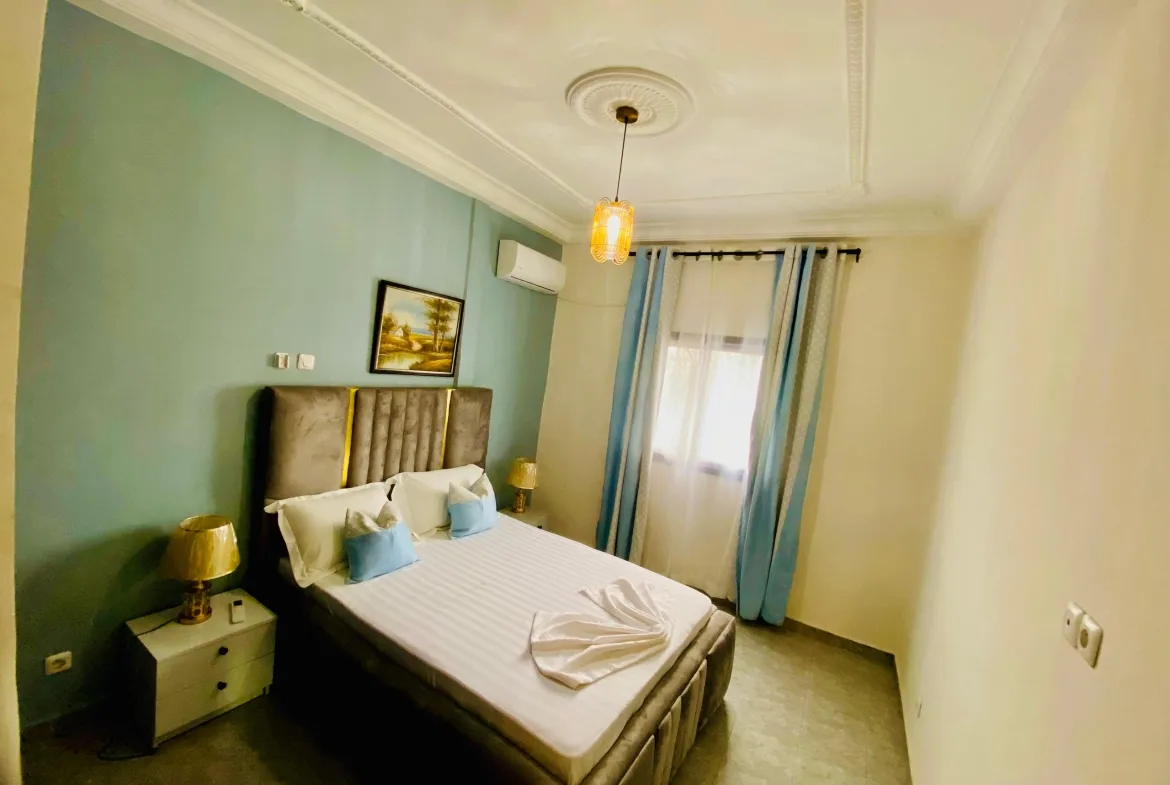 APPARTEMENT MEUBLÉ CHIC & ÉLÉGANT À LOUER – LOGPOM