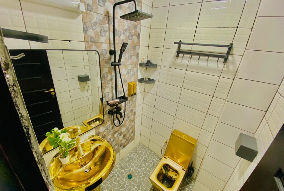 APPARTEMENT MEUBLÉ CHIC & ÉLÉGANT À LOUER – LOGPOM