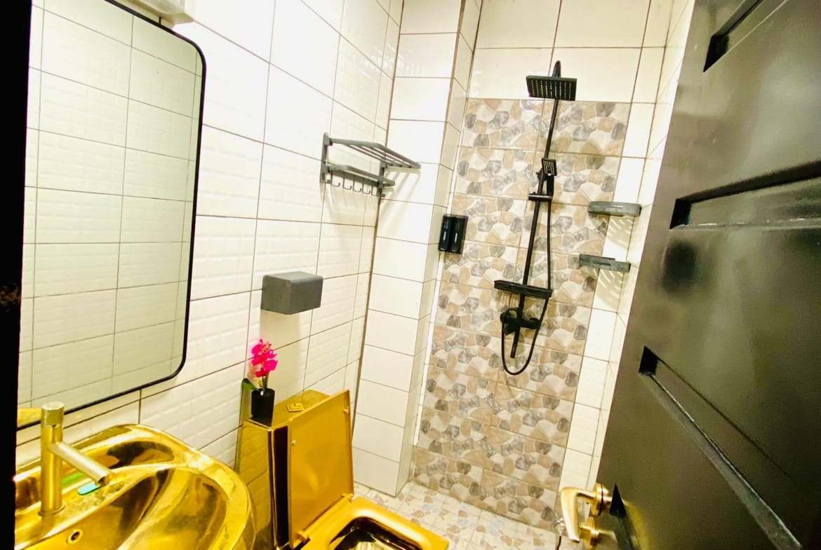 APPARTEMENT MEUBLÉ CHIC & ÉLÉGANT À LOUER – LOGPOM