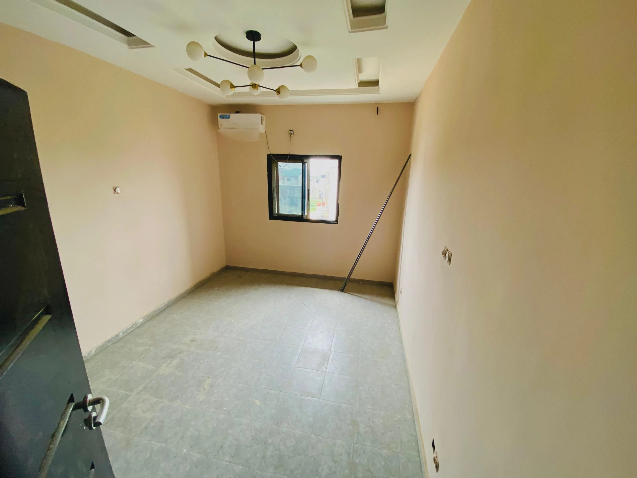 APPARTEMENT MODERNE À LOUER A LOGPOM