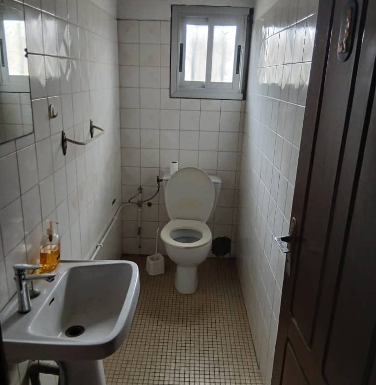 VILLA EN VENTE DANS LE QUARTIER LOGBABA
