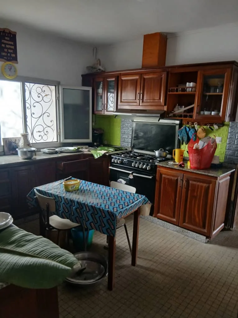 VILLA EN VENTE DANS LE QUARTIER LOGBABA