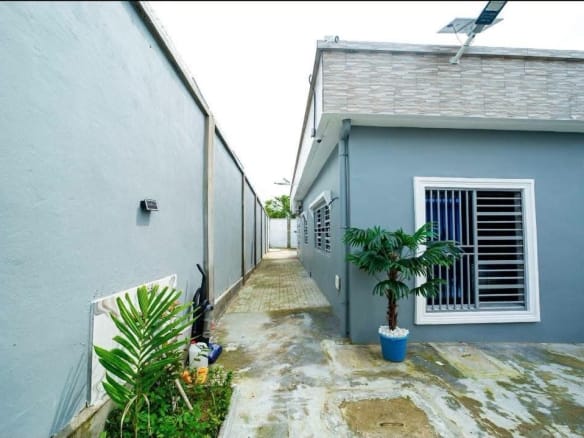 VILLA ULTRA HAUT STANDING À VENDRE – DOUALA | LENDI VERS ALADJI