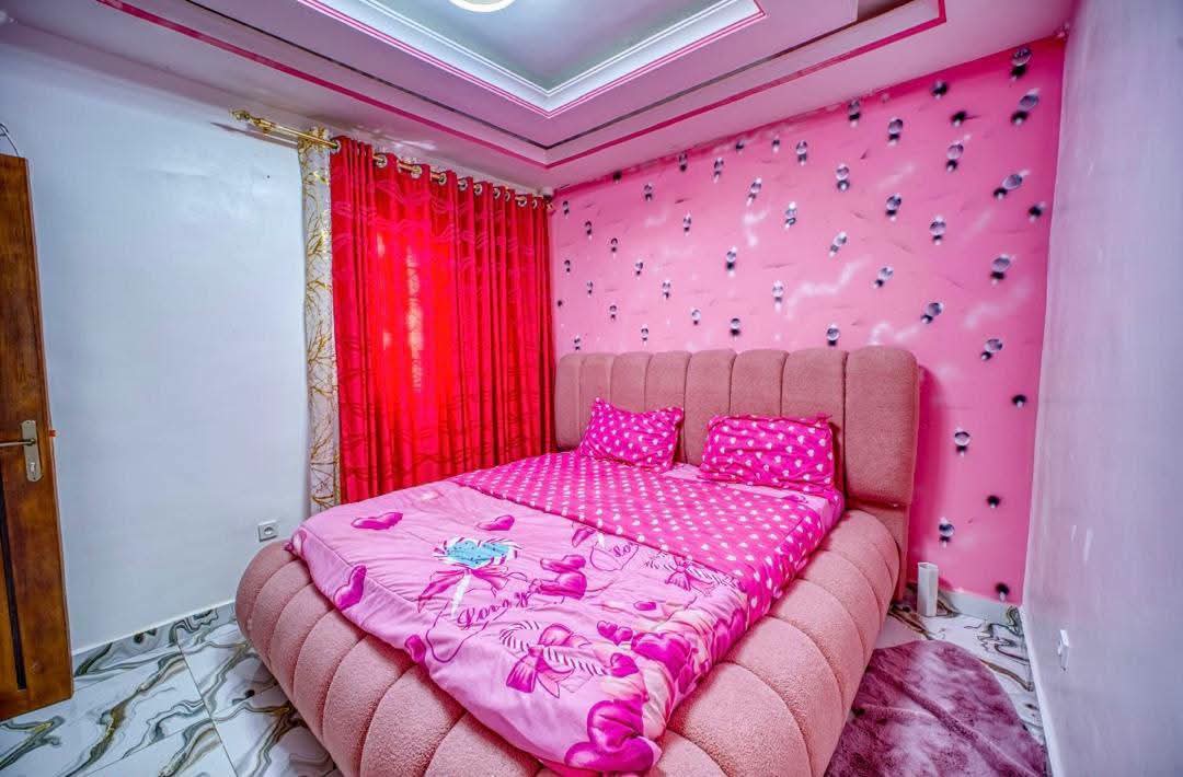 VILLA ULTRA HAUT STANDING À VENDRE – DOUALA | LENDI VERS ALADJI