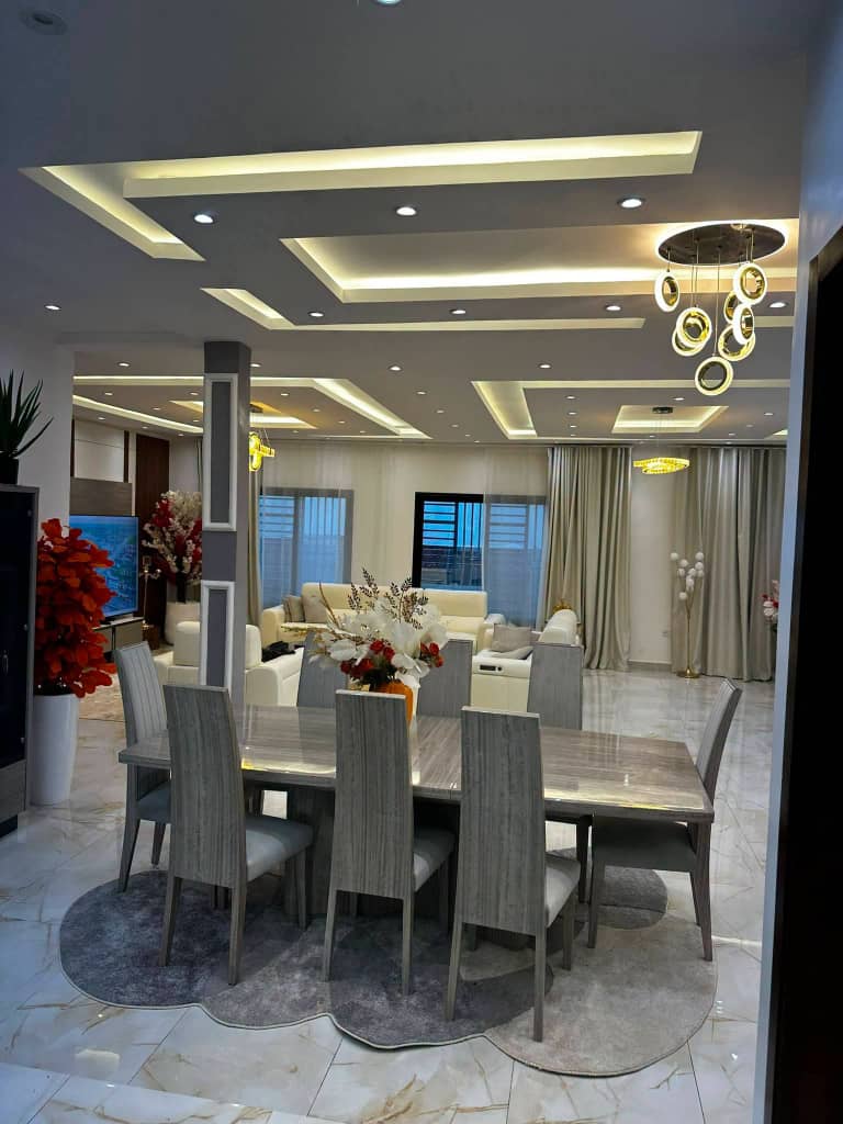 WhatsApp Image 2026-07-23 at 17.11.56 (2) VILLA ULTRA HAUT STANDING À VENDRE – DOUALA | LENDI VERS ALADJI