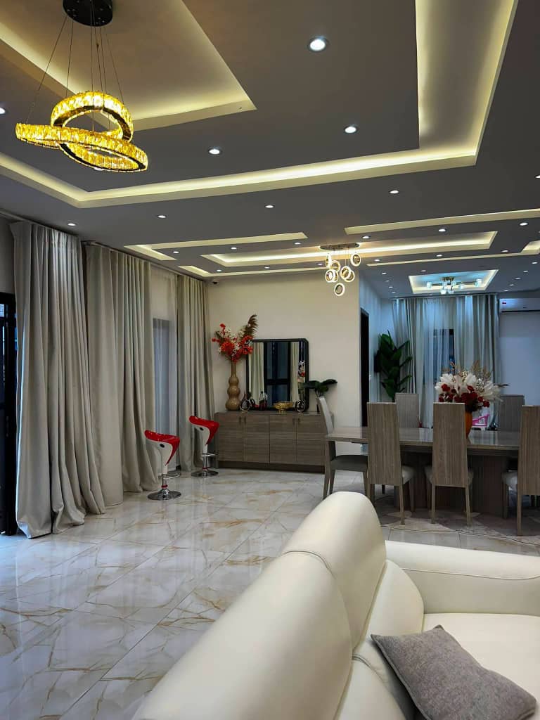 WhatsApp Image 2026-07-23 at 17.11.58 (1) VILLA ULTRA HAUT STANDING À VENDRE – DOUALA | LENDI VERS ALADJI