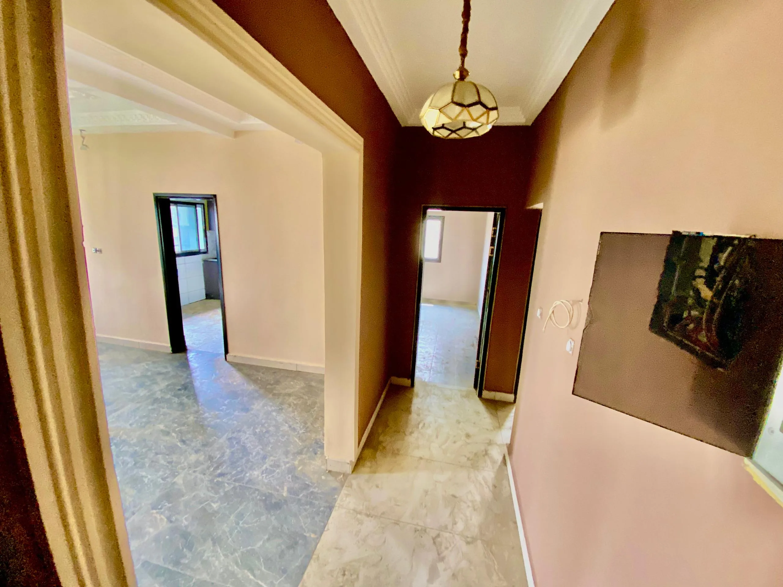 APPARTEMENT MODERNE À LOUER A LOGPOM