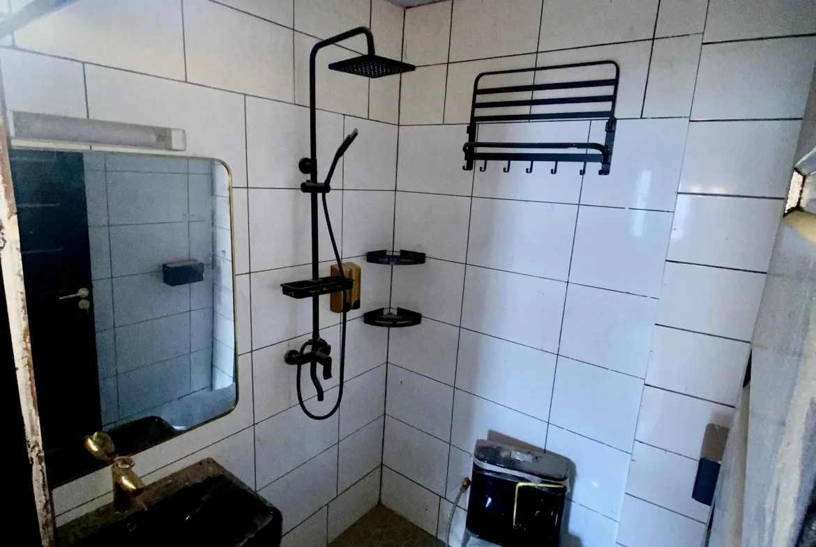 APPARTEMENT MODERNE À LOUER A LOGPOM
