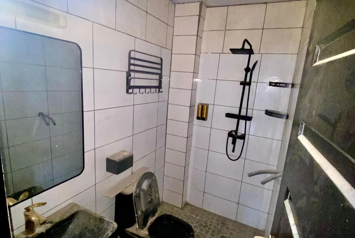 APPARTEMENT MODERNE À LOUER A LOGPOM