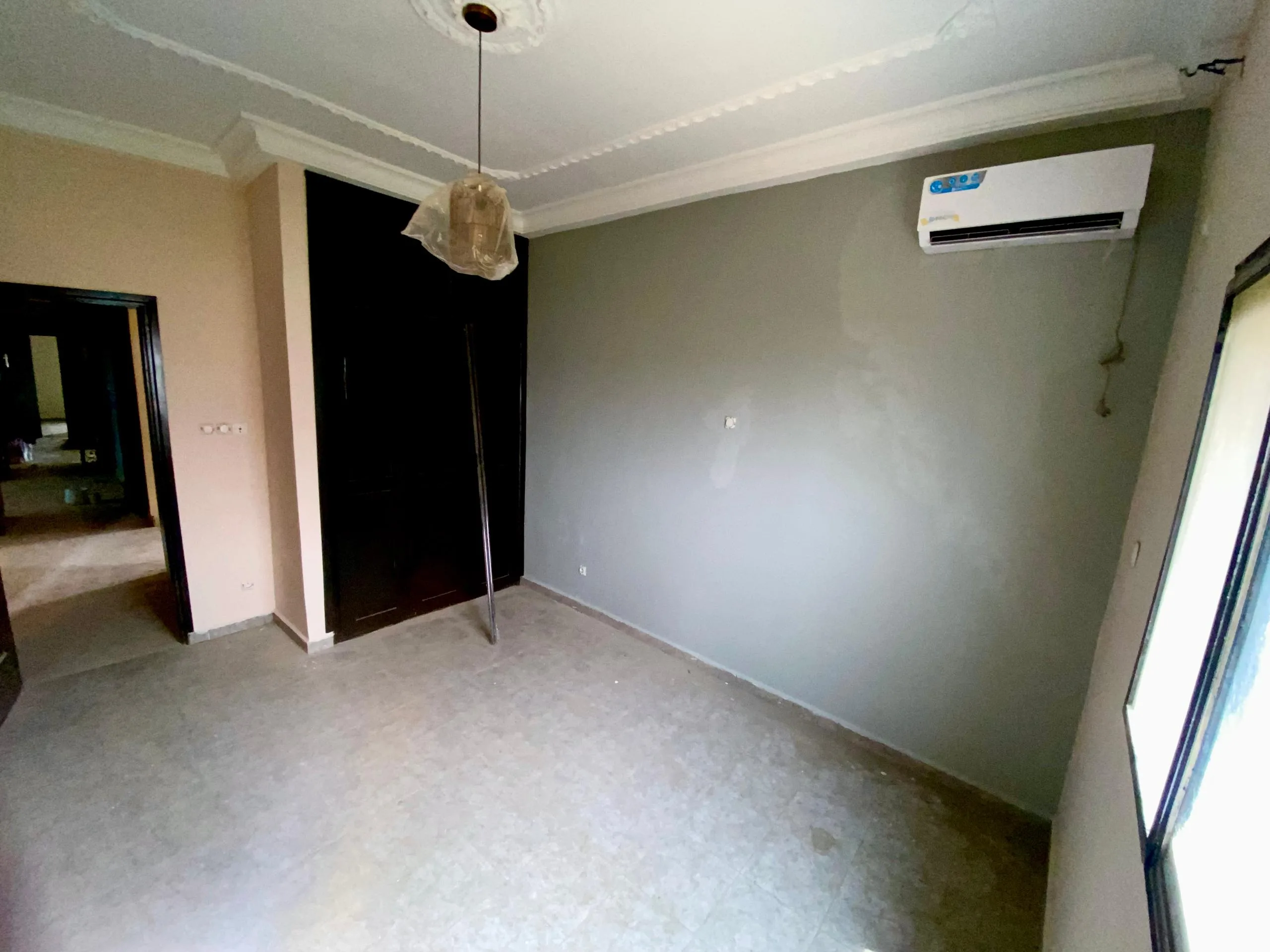 APPARTEMENT MODERNE À LOUER A LOGPOM