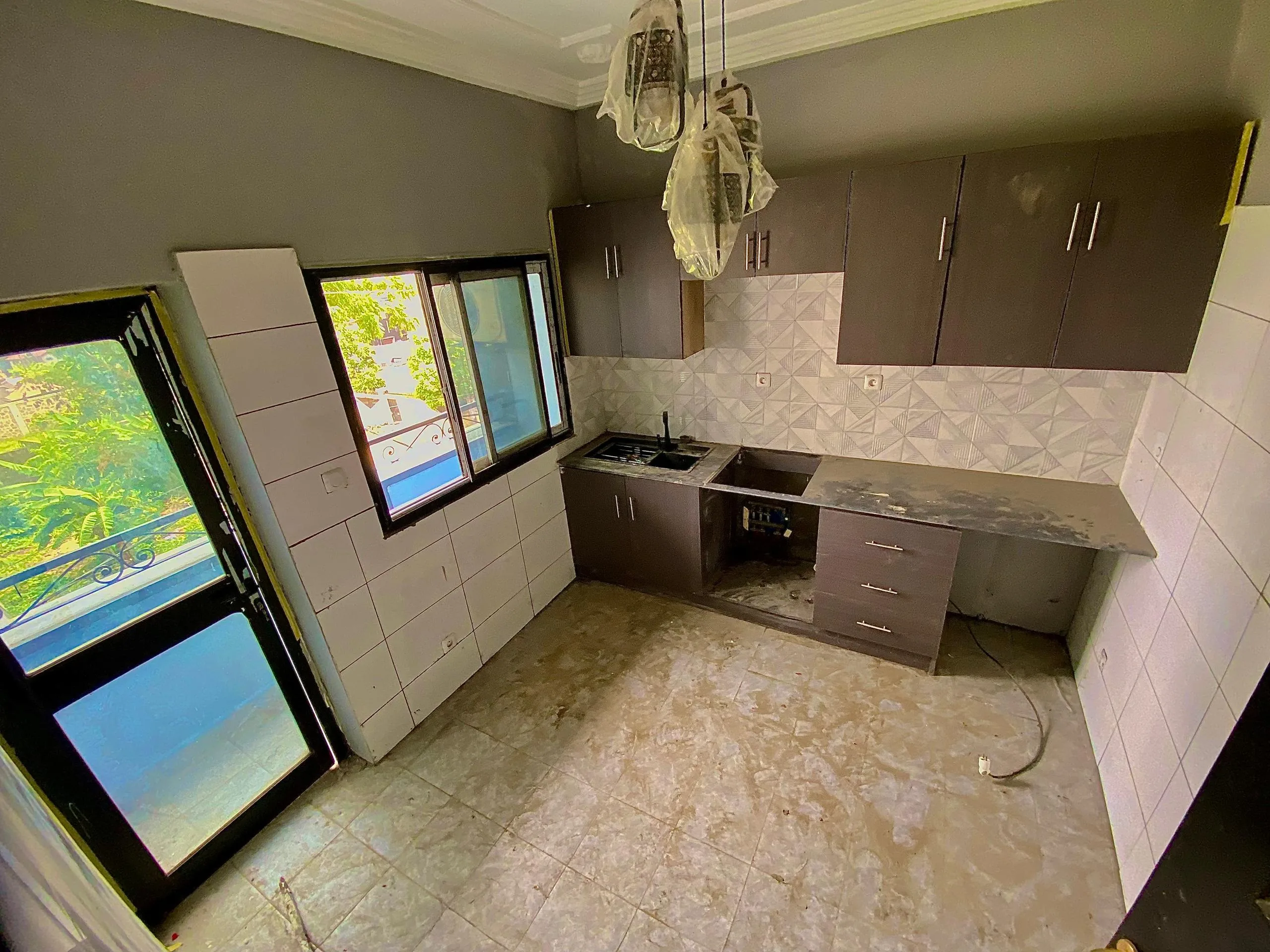 APPARTEMENT MODERNE À LOUER A LOGPOM