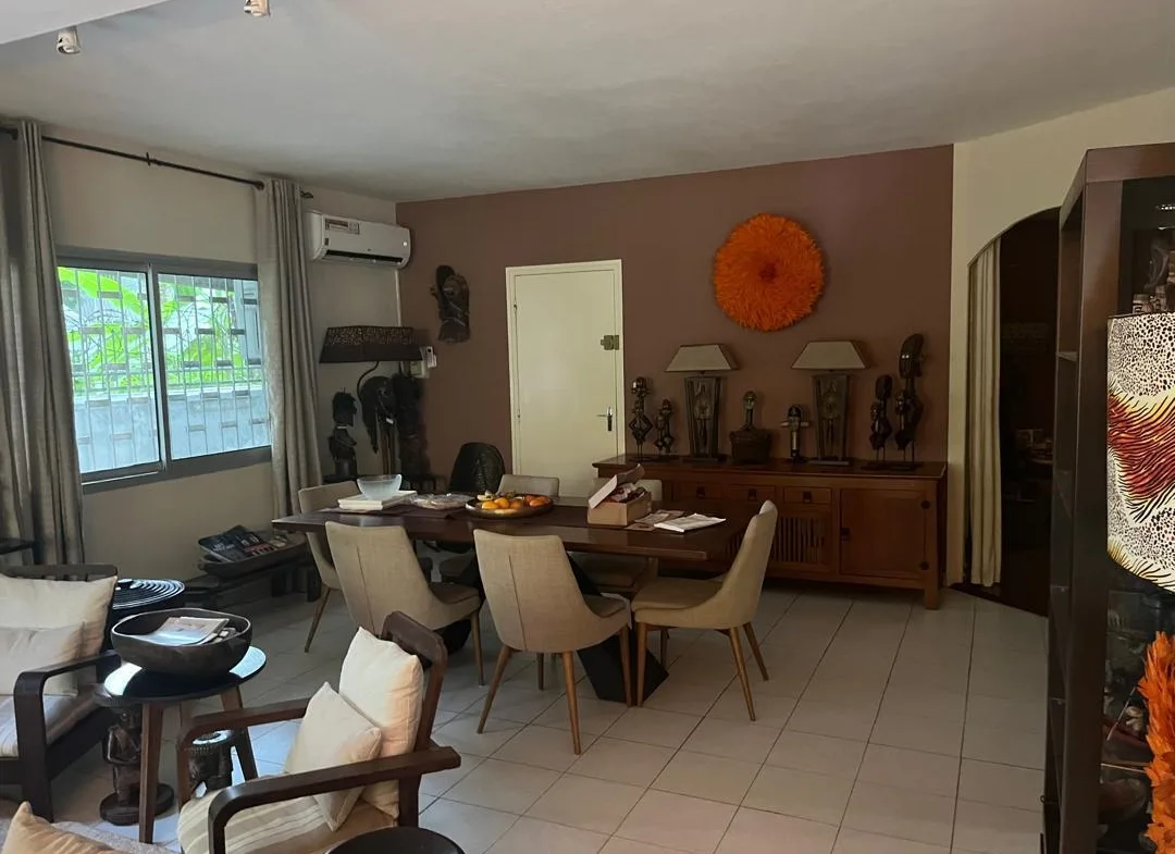 MAGNIFIQUE DUPLEX A VENDRE A DOUALA – BONAPRISO HYDROCABURE.