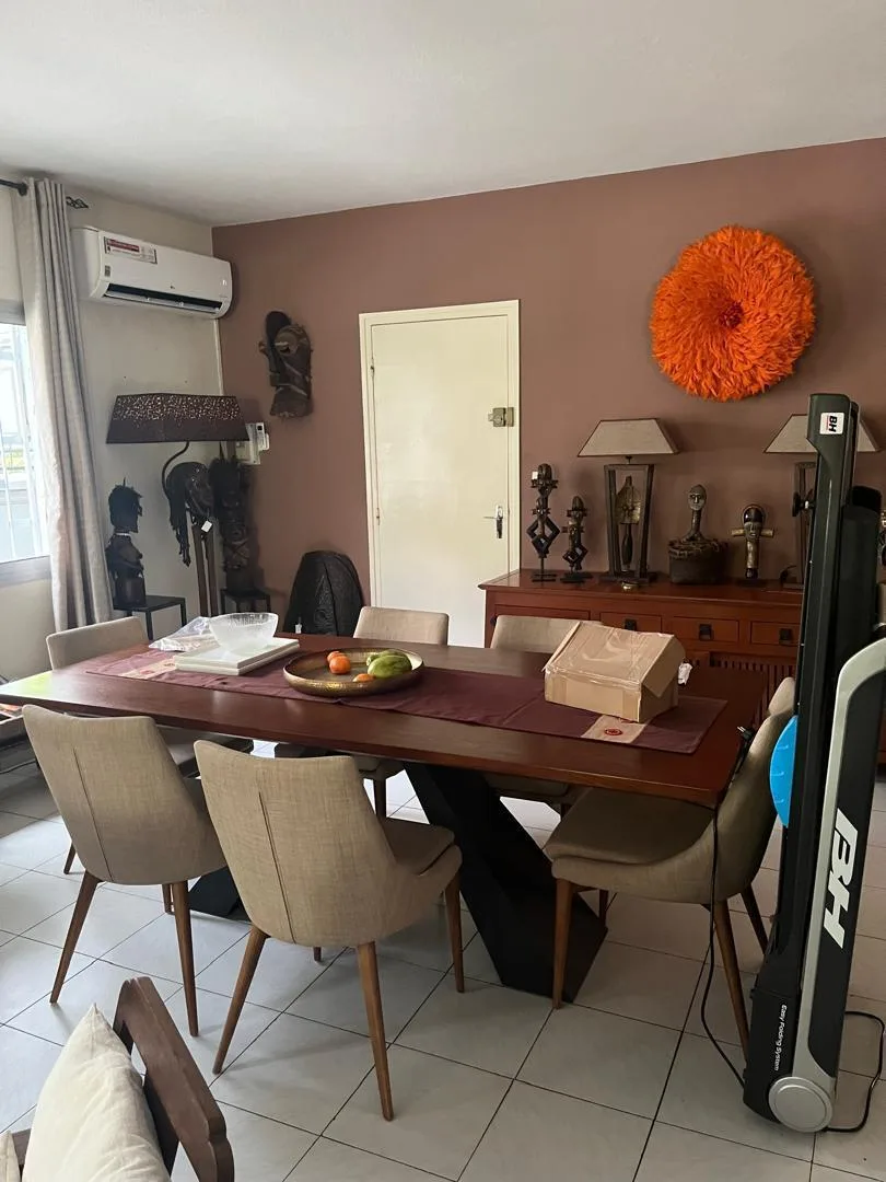 MAGNIFIQUE DUPLEX A VENDRE A DOUALA – BONAPRISO HYDROCABURE.