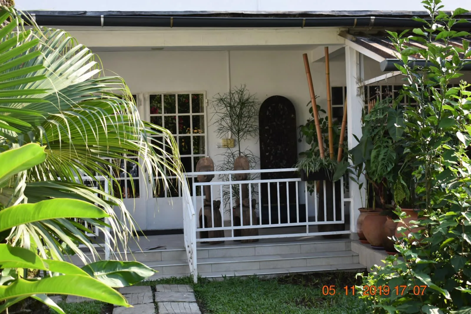 MAGNIFIQUE DUPLEX A VENDRE A DOUALA – BONAPRISO HYDROCABURE.