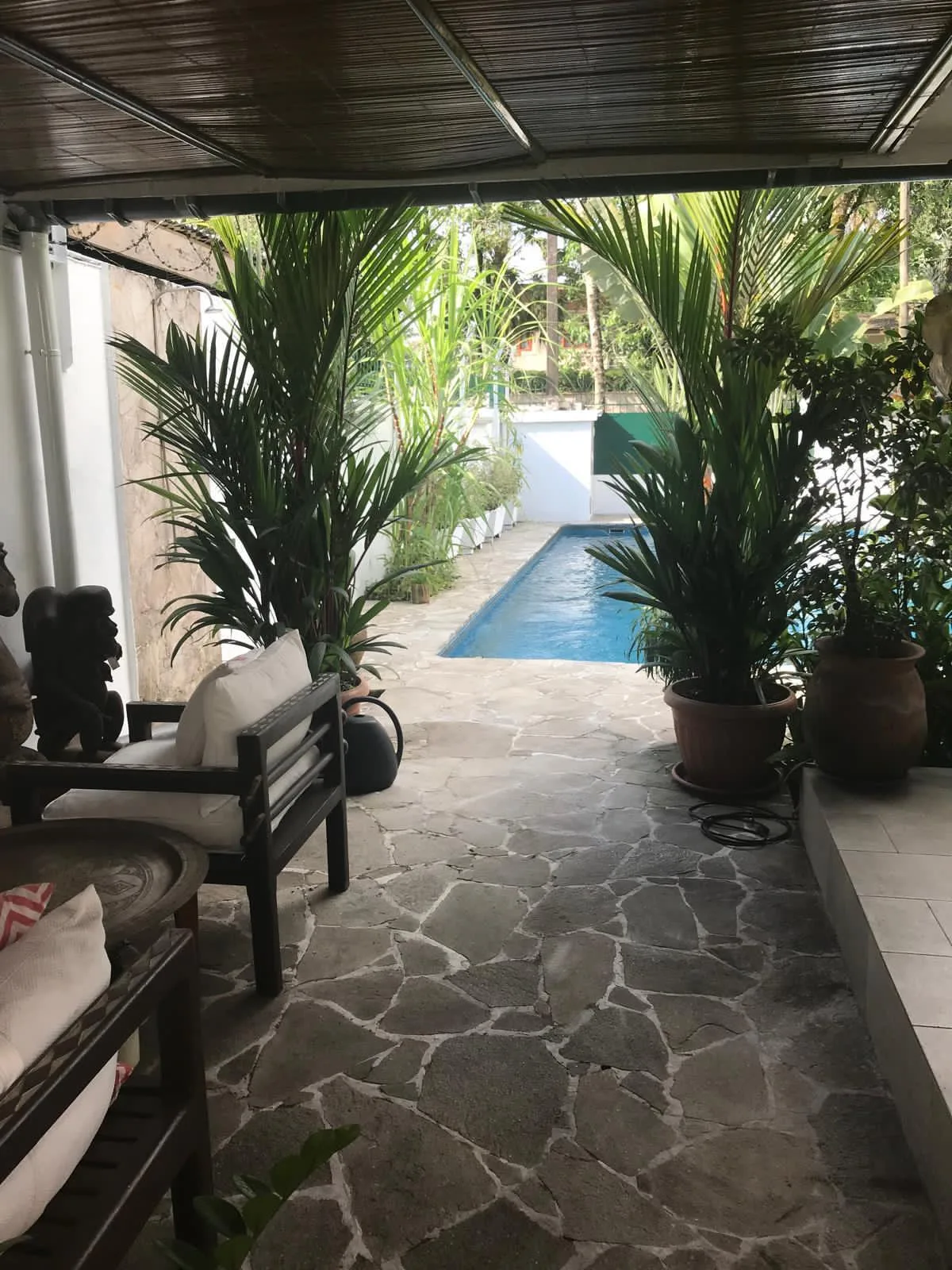 MAGNIFIQUE DUPLEX A VENDRE A DOUALA – BONAPRISO HYDROCABURE.